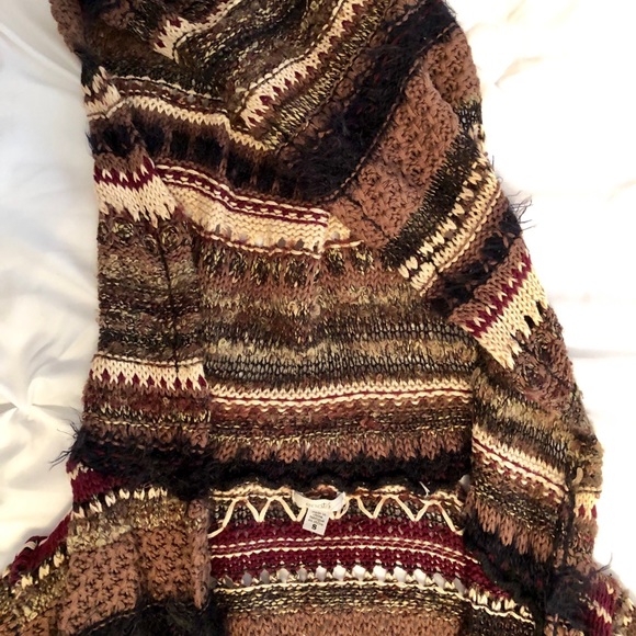 Long Urban Outfitters Sweater with Hood - Picture 3 of 4